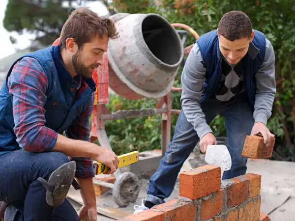 Ile cementu na m3 betonu - jak obliczyć i uniknąć błędów?